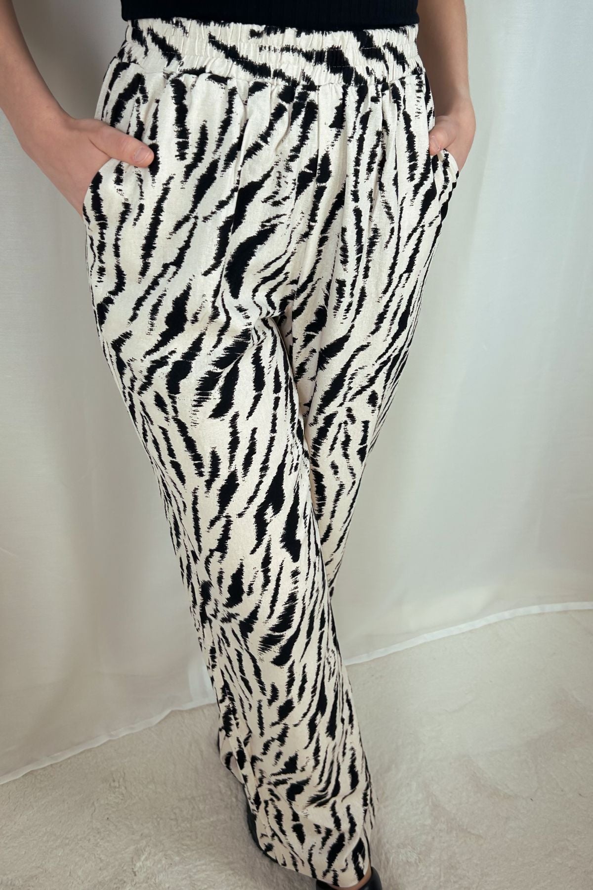 Hose Tarlem - beige mit Zebramuster