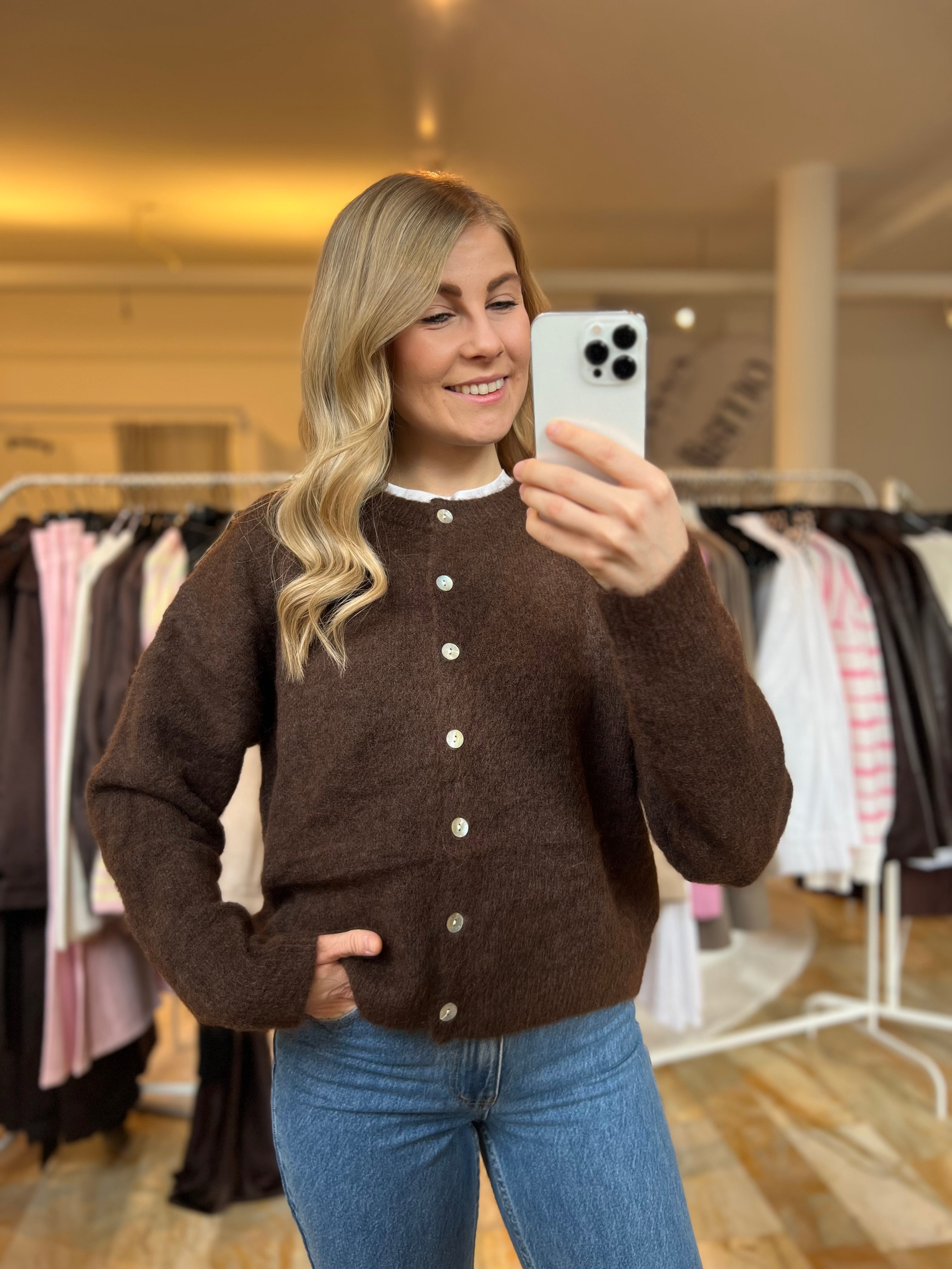Cardigan Bella mit Knopfleiste - braun