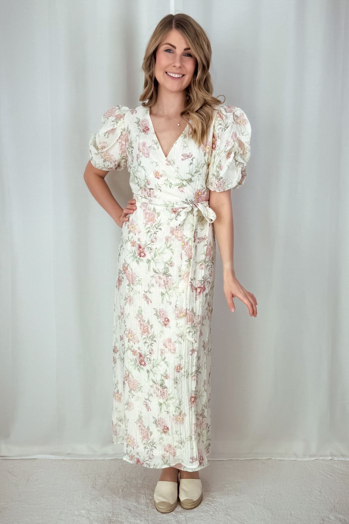 Wickelkleid mit Blumenprint