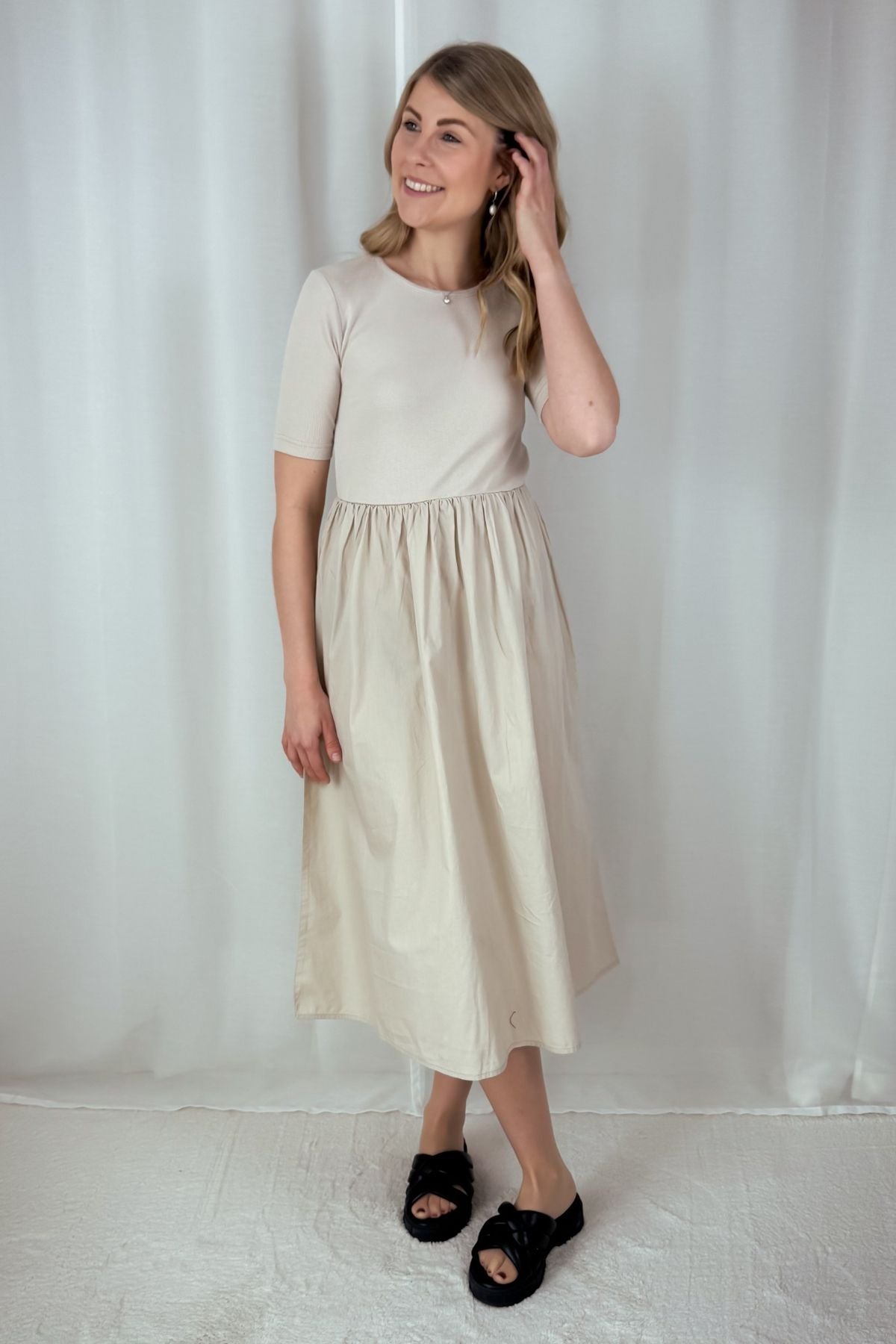 Midikleid Tonya - beige