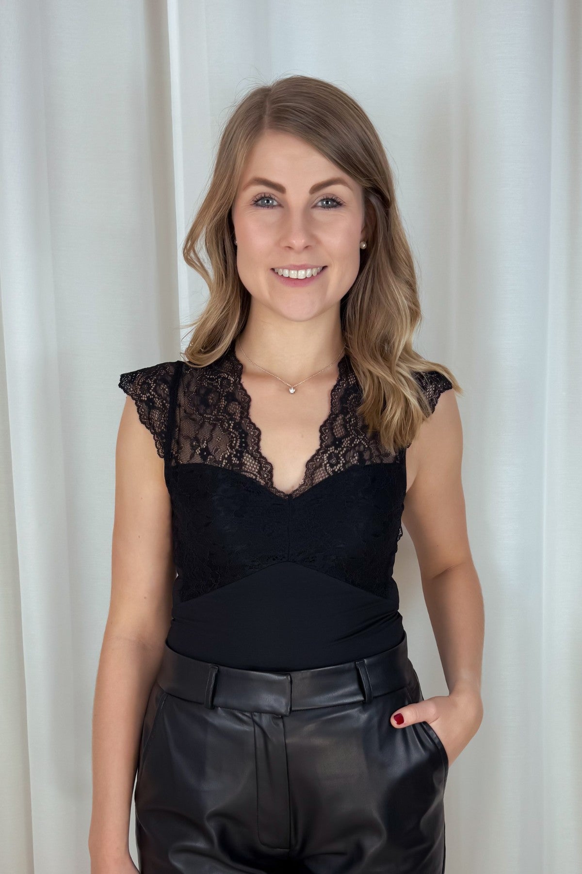 Spitzenbody Tatianna - schwarz