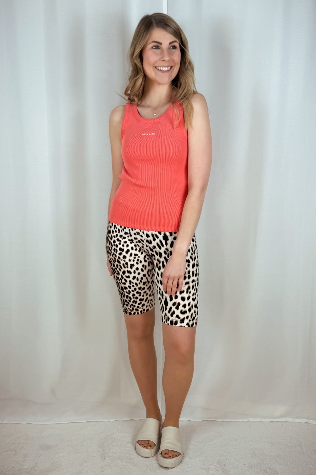 Dara Top