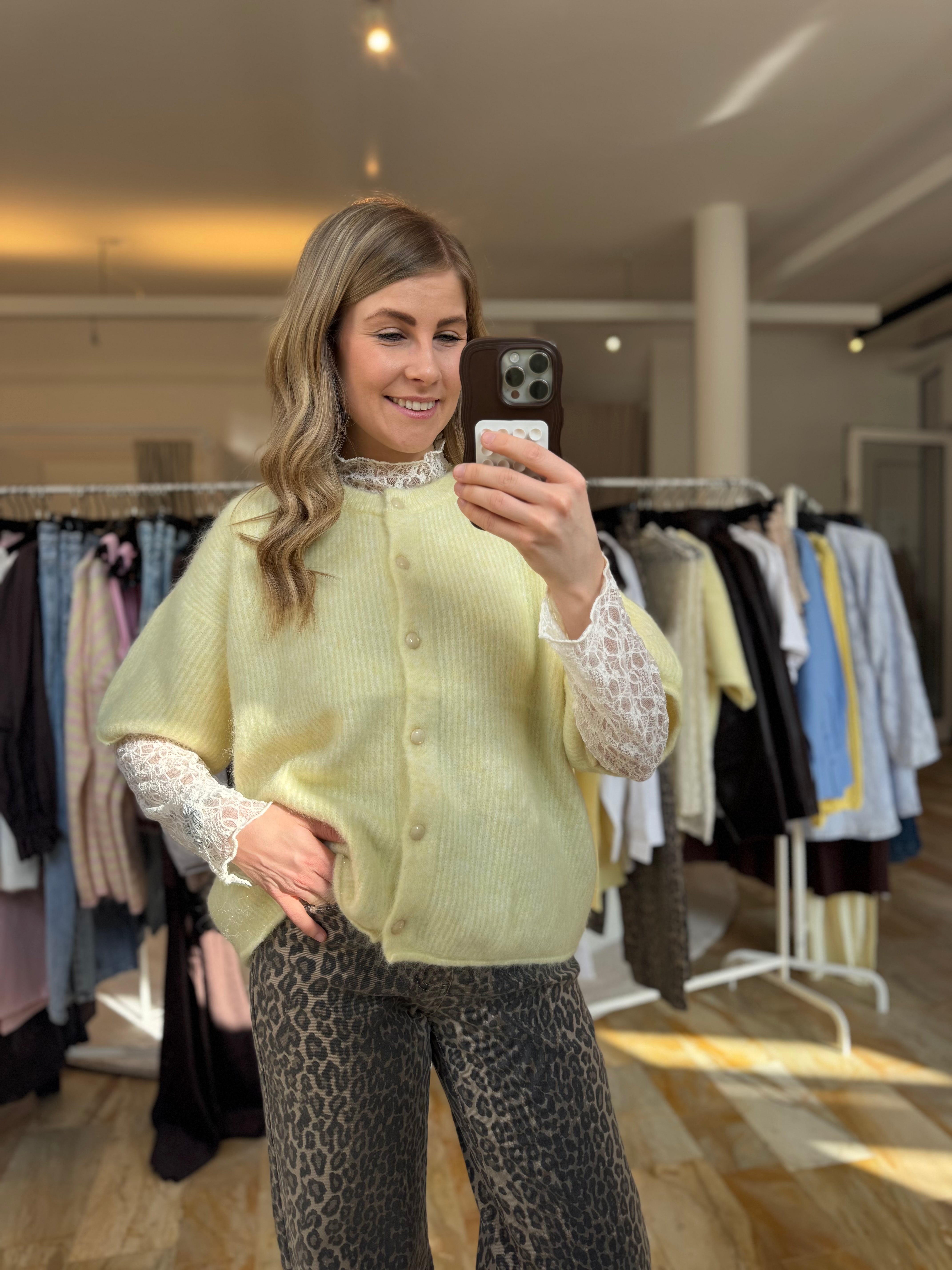 Strickcardigan Butter - Kurze Ärmel - verschiedene Farben