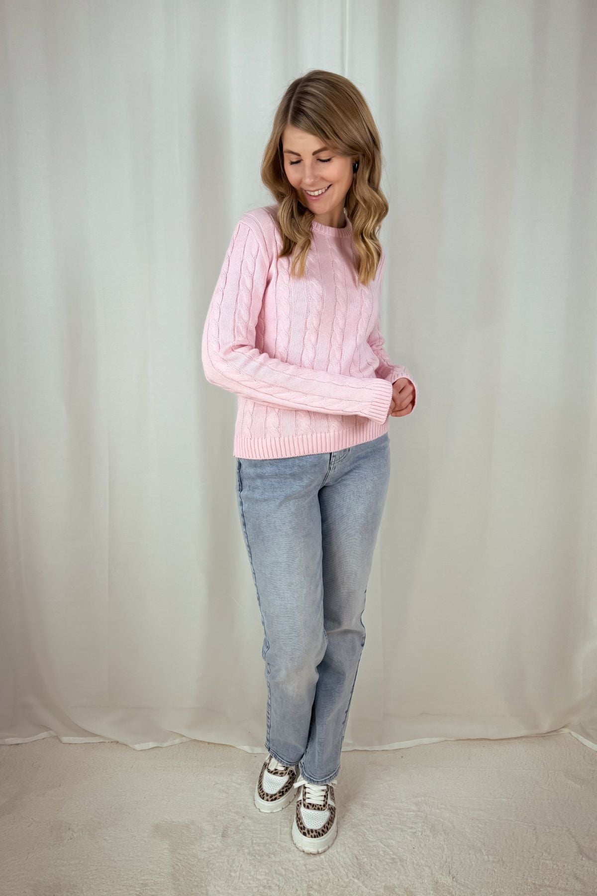 Strickpullover mit Zopfstrick - Rosa