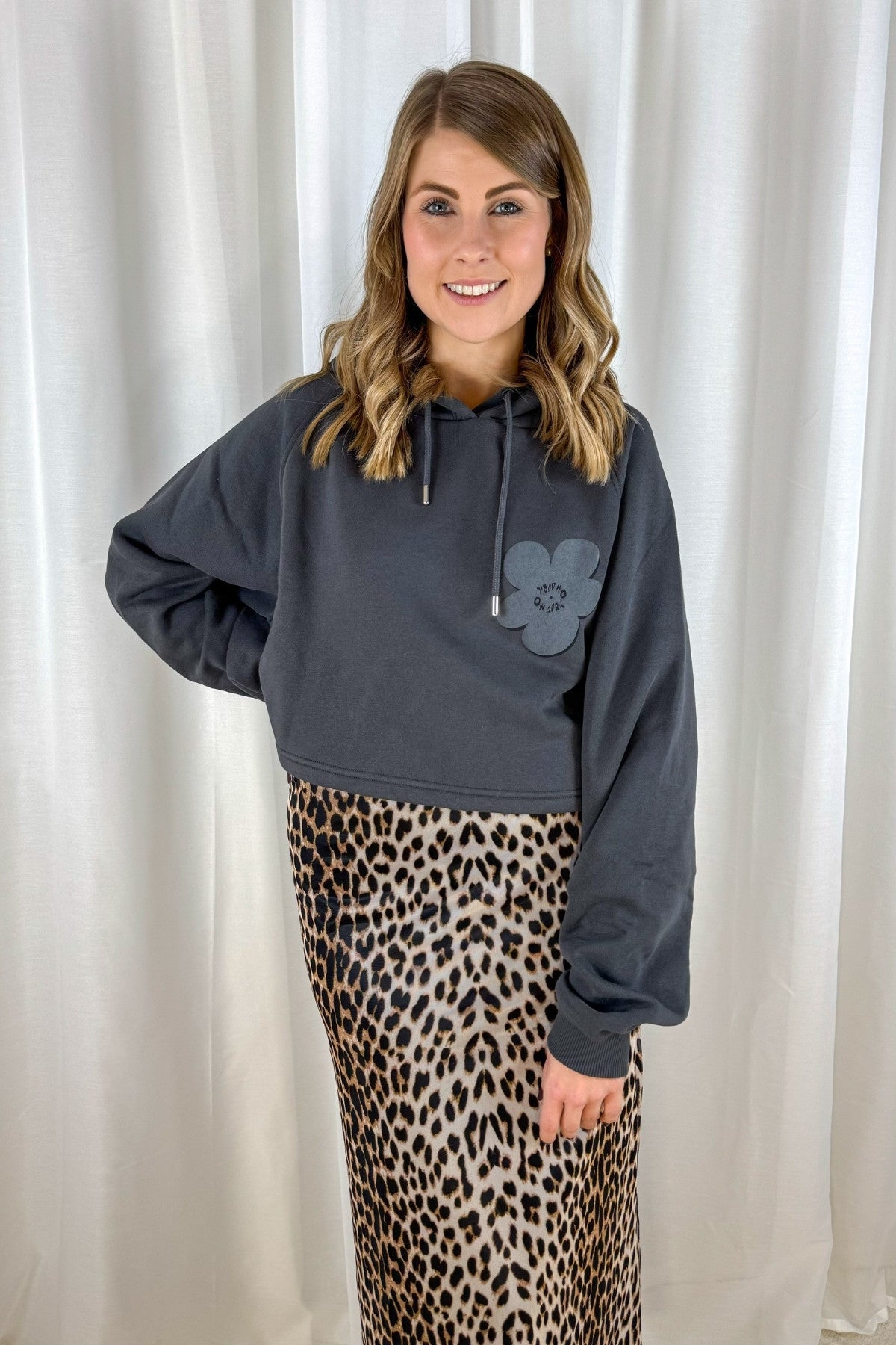 Koa Cropped Hoodie - Dark Iron