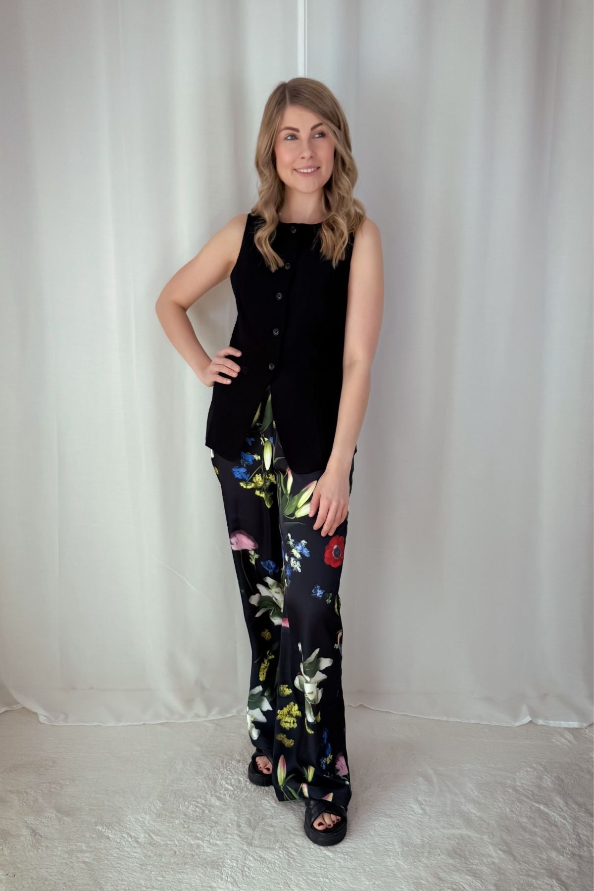 Hose Maren - Blumenmuster