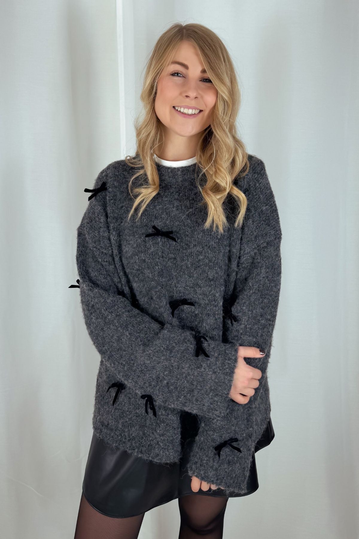 Strickpullover Bailee - mit Schleifen