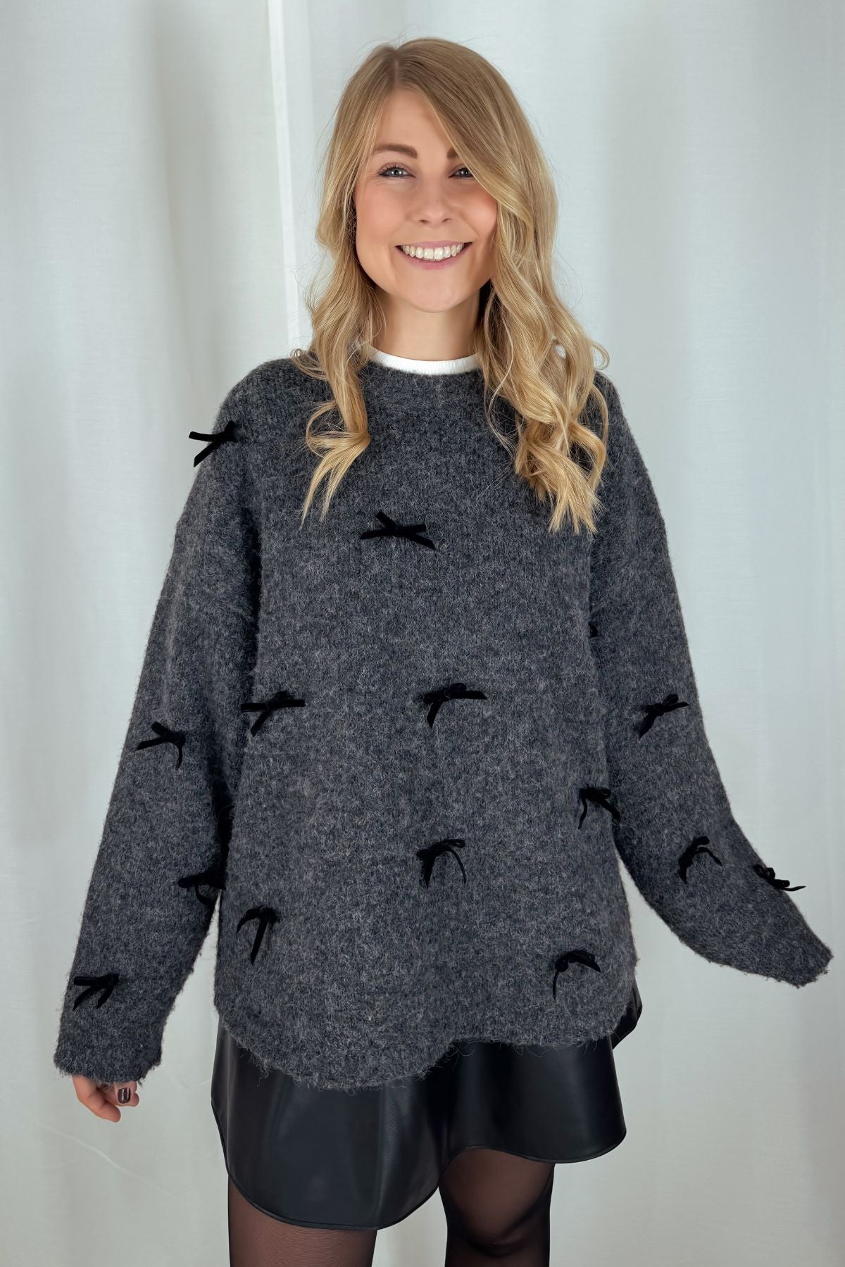 Strickpullover Bailee - mit Schleifen