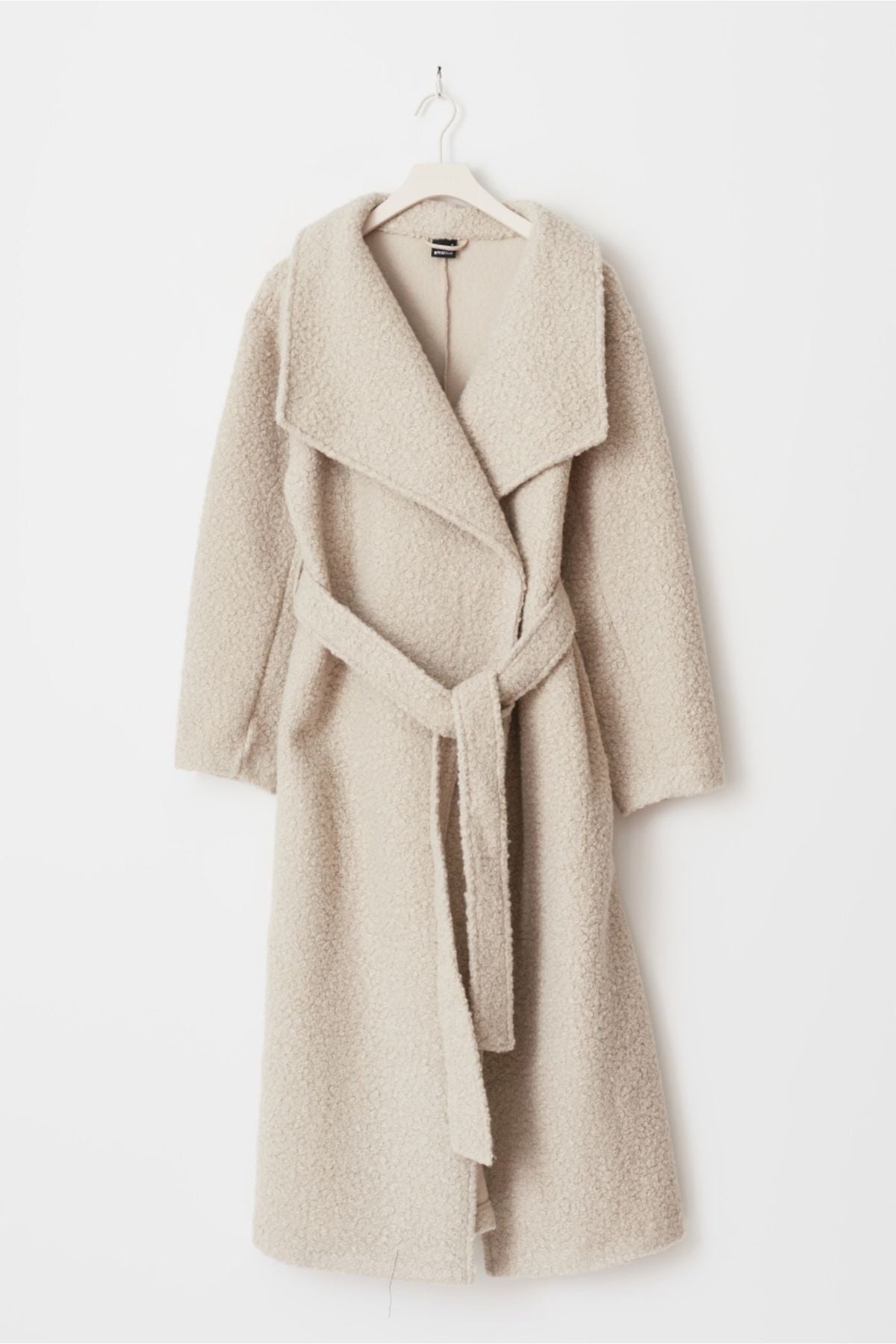 Langer Mantel aus Bouclé - beige