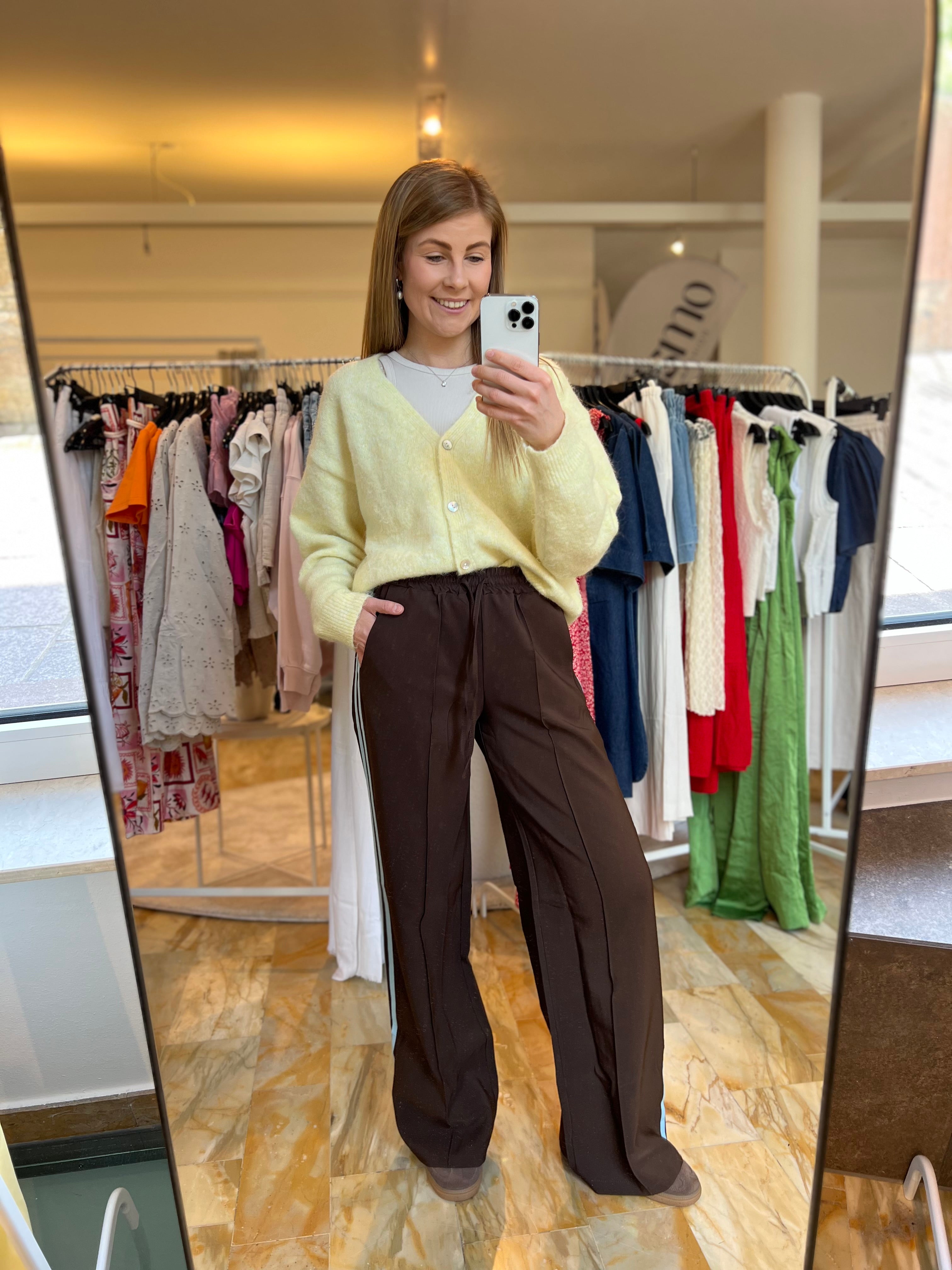 Jogger Trackpants Fire - braun mit hellblauen Streifen