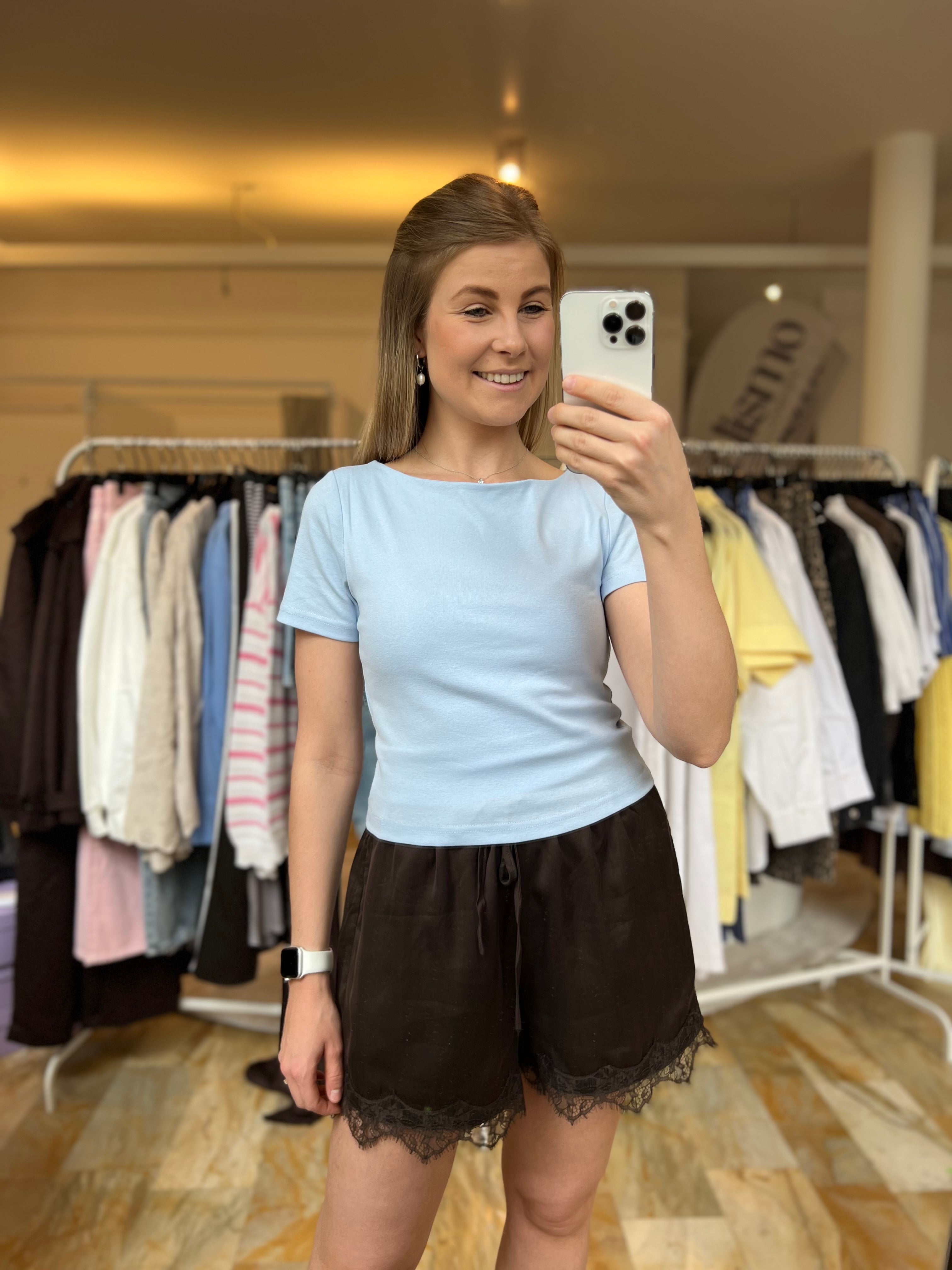 Basic T-Shirt mit zwei Lagen - blau