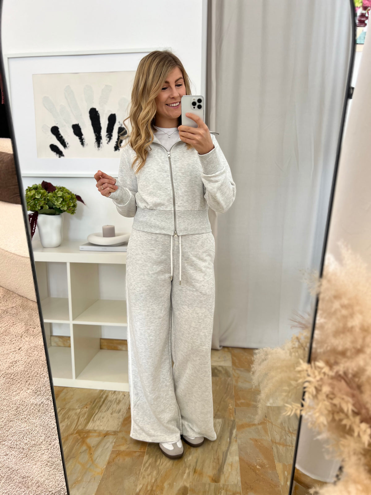 Sweatpants Mid Waist - grau mit weißem Streifen