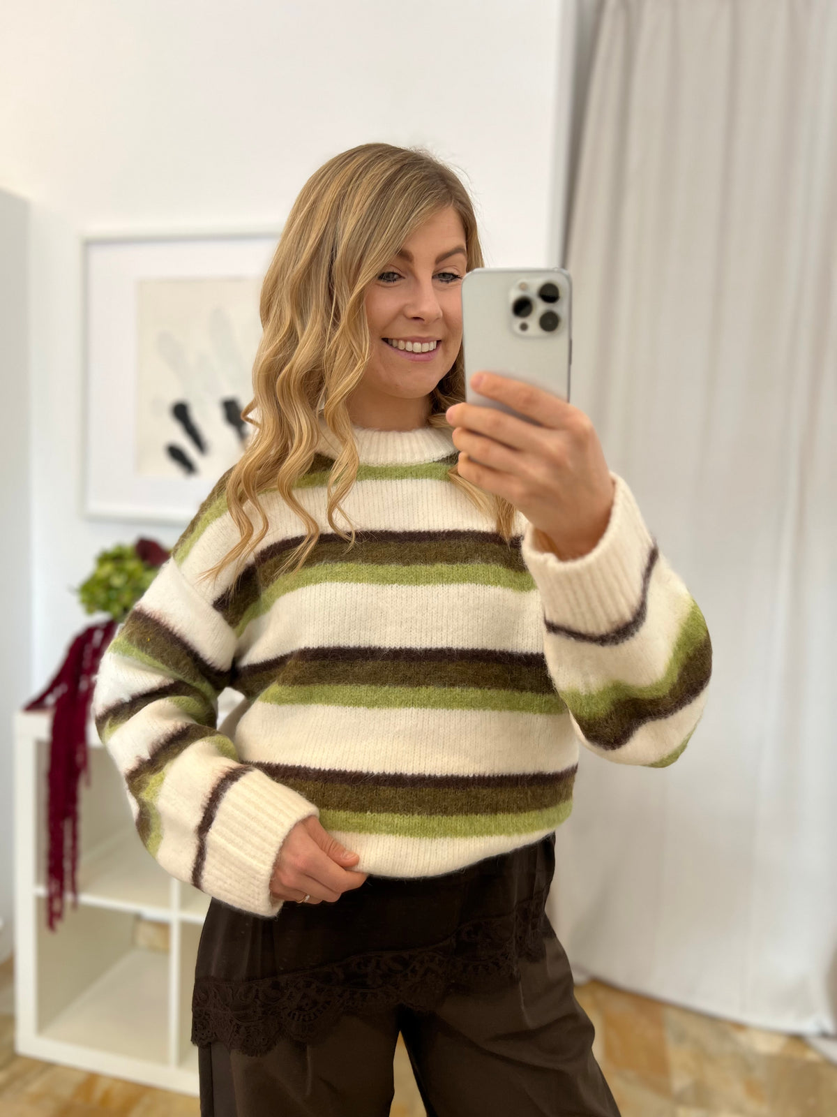 Strickpullover mit Streifen - creme, grün und braun