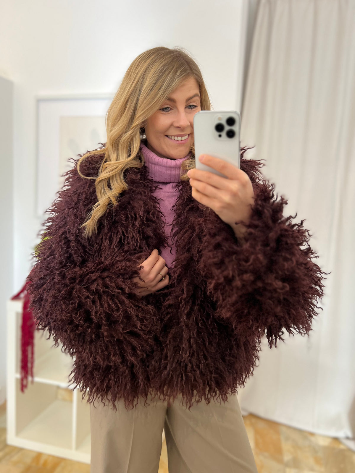 Kurze Kunstfell Jacke - burgundy