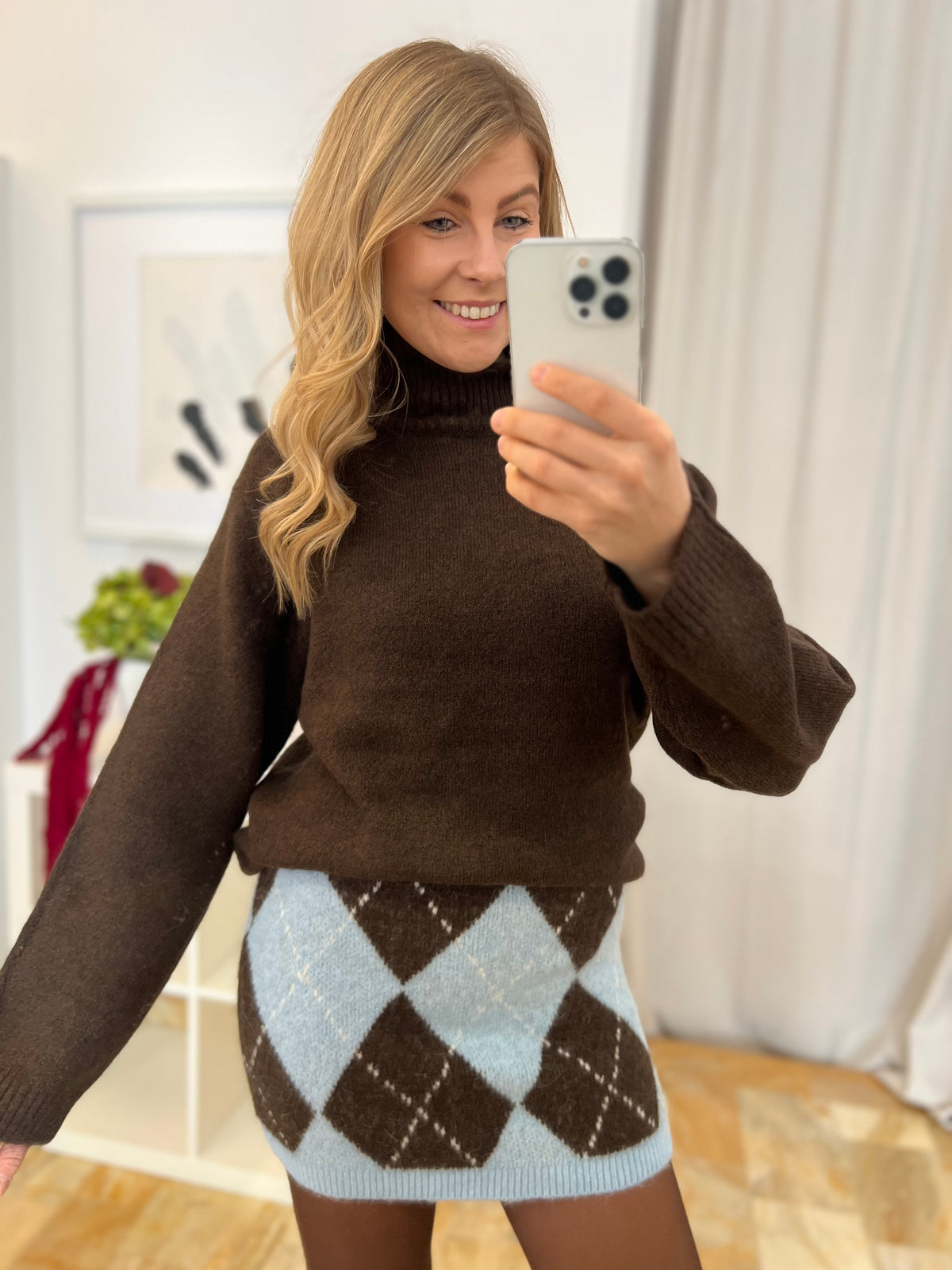 Strickpullover mit Rollkragen - dunkelbraun